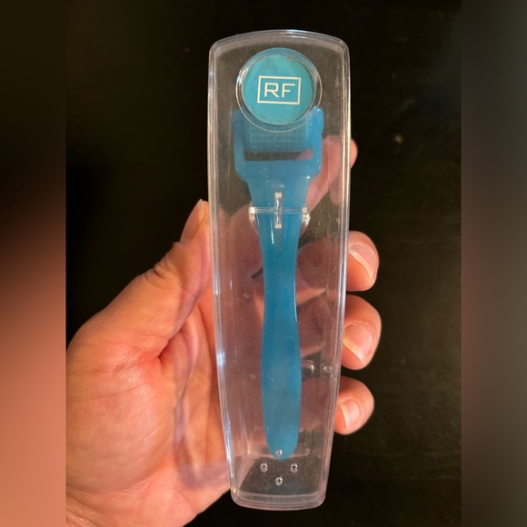 Rodan + Fields Derma Roller and Purification Tablets - Picture 2 of 5